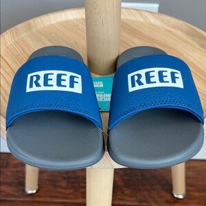 NWT Reef Navy and Gray Slide Sandals Size 13/1